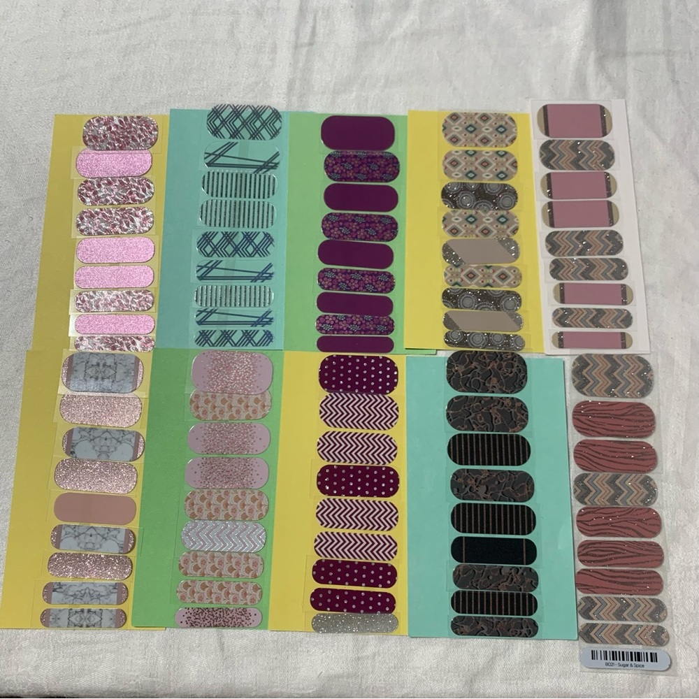 Jamberry Mixed Mani Nail Set, All New, Shades of Pink, 10 Half Sheet Nail Wraps